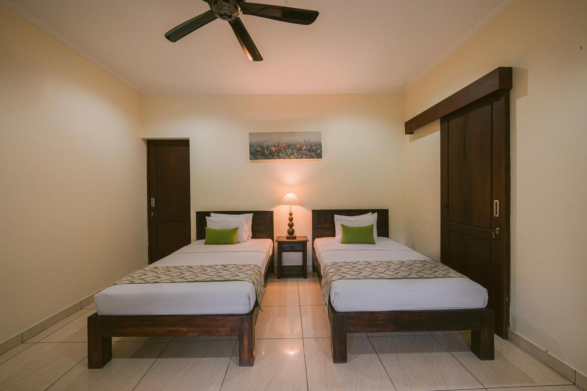 Medewi Bay Retreat Hotell Pulukan Rum bild